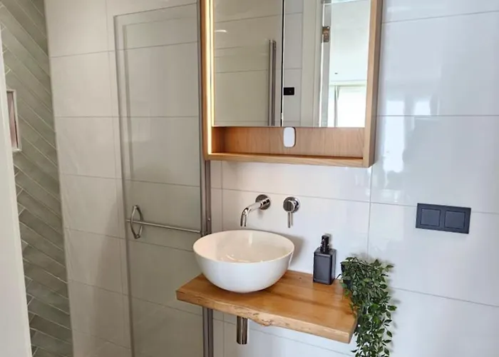 Appartement Studio Spring By April - 20 Min From Amsterdam Centre - Free Parking Purmerend