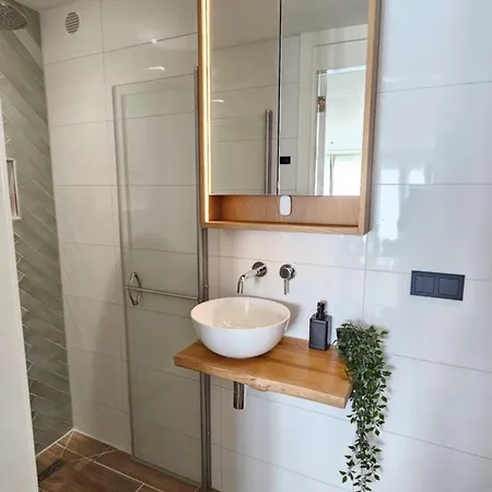 公寓 Spring By April - 20 Min From Amsterdam Centre - Free Parking 皮尔默伦德